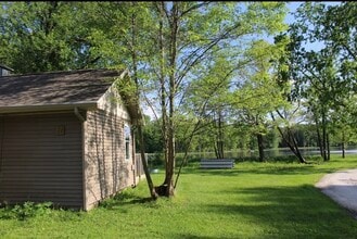 11 Ems R4C Ln in Pierceton, IN - Building Photo - Building Photo
