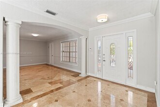 8920 SW 142nd St in Palmetto Bay, FL - Building Photo - Building Photo