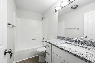 Chesterfield Village Townhomes in Chesterfield, MO - Building Photo - Building Photo