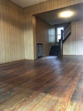 1221 W Walnut St in Coal Township, PA - Building Photo - Building Photo