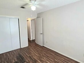 6321 Richland Plaza Dr in North Richland Hills, TX - Building Photo - Building Photo