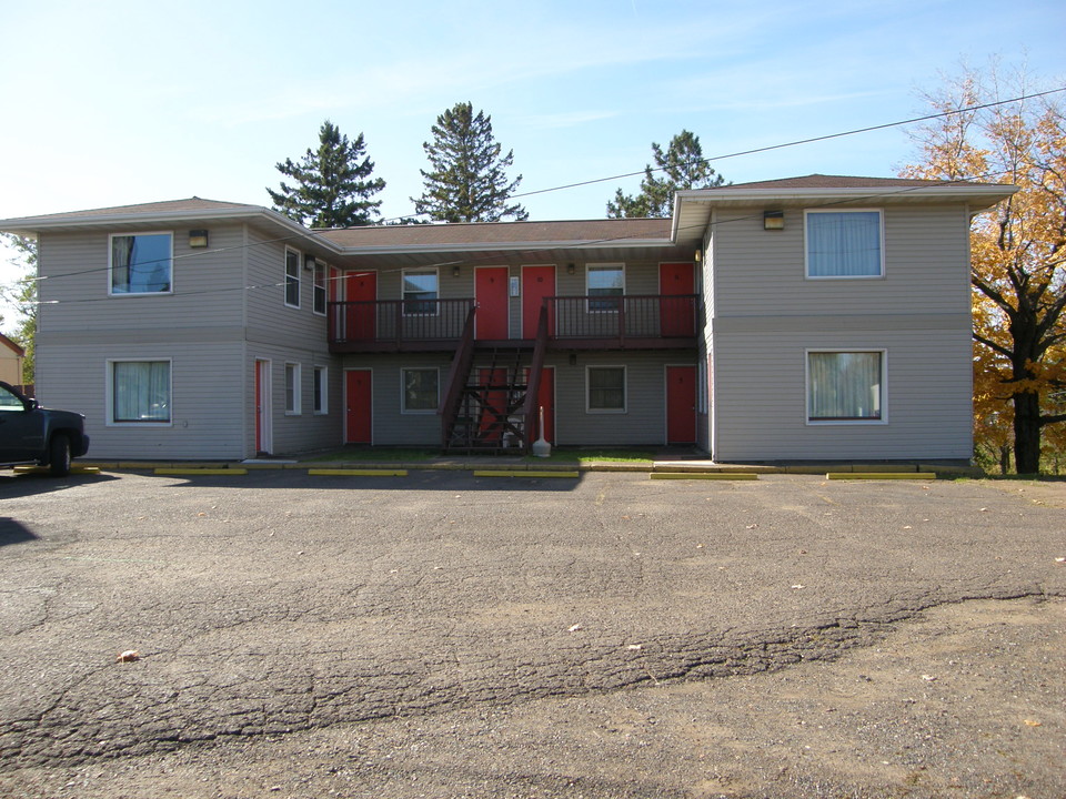 4880 Miller Trunk Hwy, Unit 1 in Hermantown, MN - Building Photo