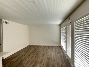 2218 Hazard St-Unit -4 in Houston, TX - Building Photo - Building Photo