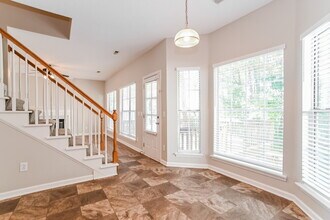 8914 Clifton Meadow Dr in Matthews, NC - Building Photo - Building Photo