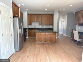 6866 Witton Cir in Gainesville, VA - Building Photo - Building Photo