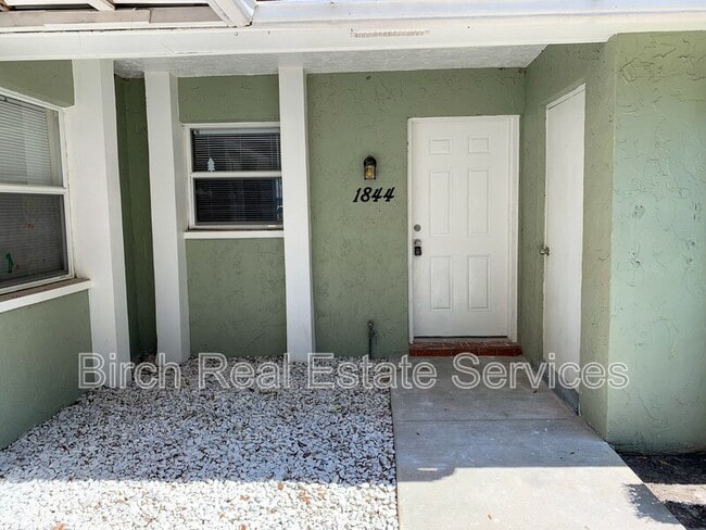 1844 East Dr in Clearwater, FL - Building Photo - Building Photo