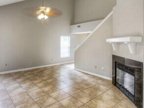 439 E Springtree Way in Lake Mary, FL - Building Photo - Building Photo