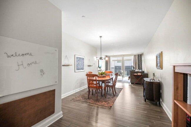 1905 N Water St in Milwaukee, WI - Building Photo - Building Photo