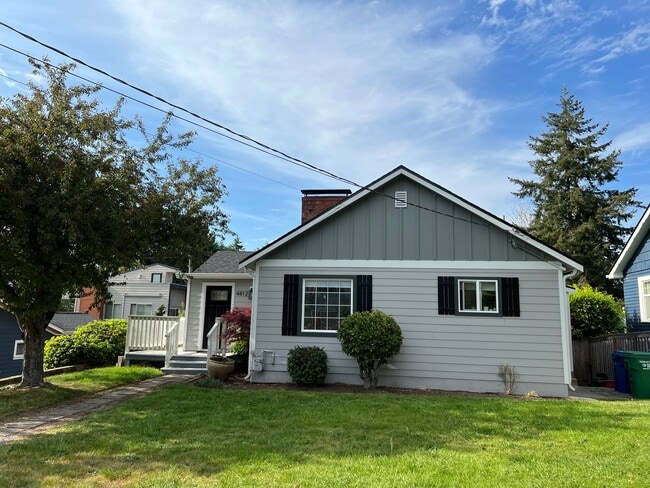 4412 SW 101st St in Seattle, WA - Foto de edificio - Building Photo