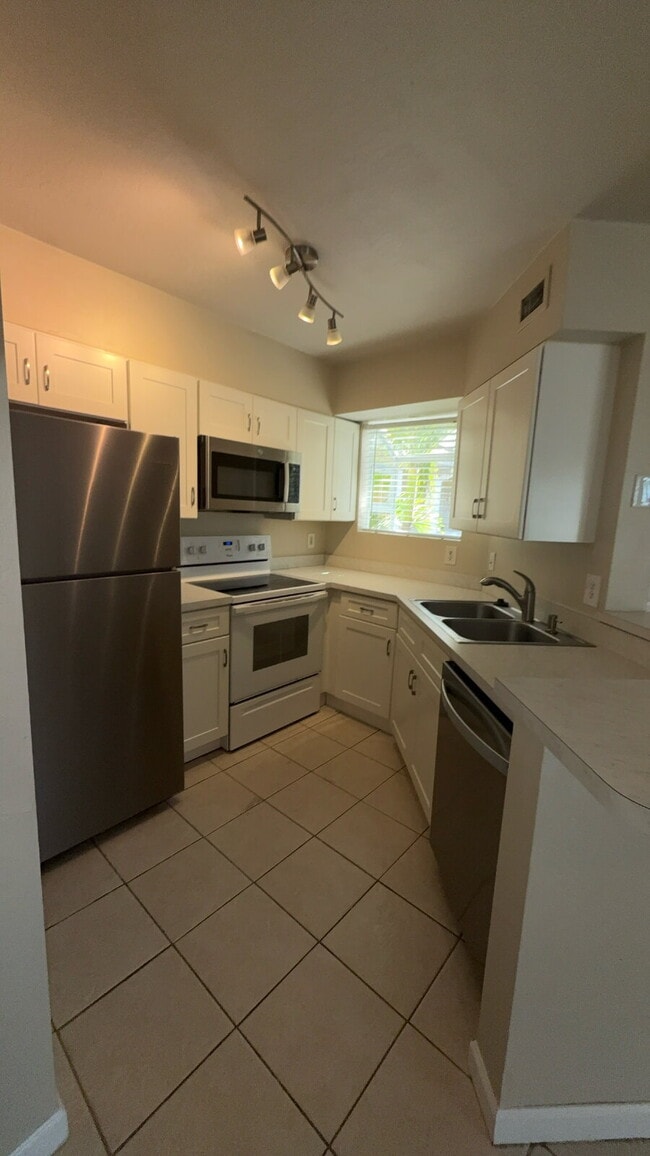 1841 Island Club Dr in Indialantic, FL - Building Photo - Building Photo