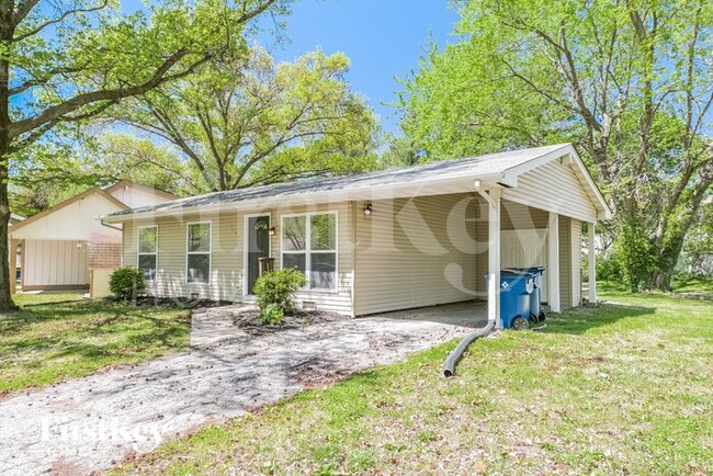 2787 Dawnview Dr in Florissant, MO - Building Photo - Building Photo