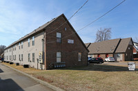 434-500 E Monroe St in Springfield, MO - Foto de edificio - Building Photo