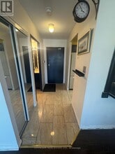 285 Enfield Pl in Mississauga, ON - Building Photo - Building Photo