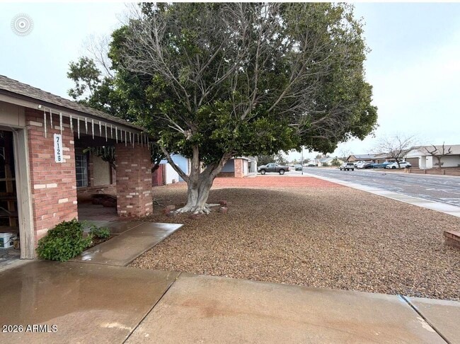 7126 W Sunnyside Dr in Peoria, AZ - Building Photo - Building Photo