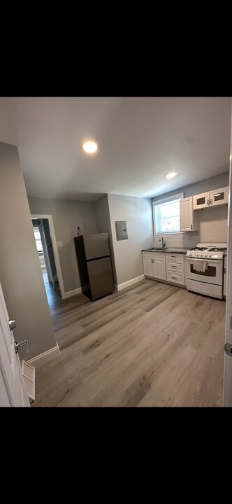 2707 Kirkbride St, Unit 2707 B in Philadelphia, PA - Foto de edificio