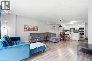 508 Quiet Pl in Waterloo, ON - Building Photo