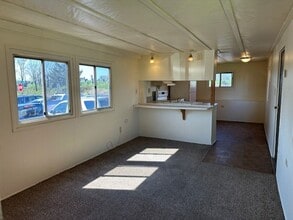 2729 Herr St in Harrisburg, PA - Building Photo - Building Photo