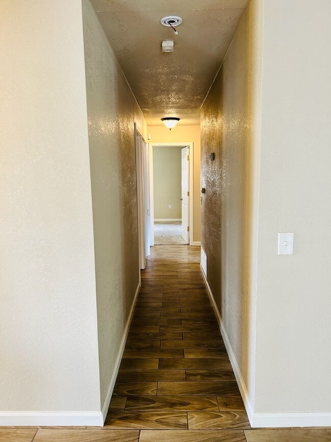 2914 Lakeland Dr in San Antonio, TX - Building Photo - Building Photo