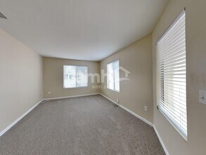 2061 E Appaloosa Rd in Gilbert, AZ - Building Photo - Building Photo