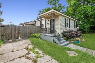 319 East Ave in Harahan, LA - Building Photo - Building Photo