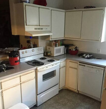 Room in Condo on Carlton Ave in Raleigh, NC - Building Photo - Building Photo