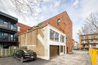 4162-4166 Parthenais Rue in Montréal, QC - Building Photo - Building Photo