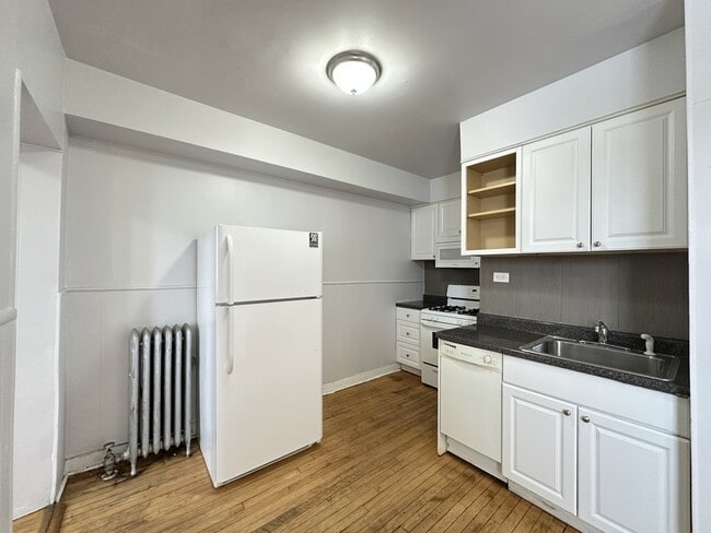 4409 N Kenneth Ave in Chicago, IL - Building Photo - Building Photo