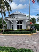 384 Tuscany Ln in Delray Beach, FL - Building Photo - Building Photo