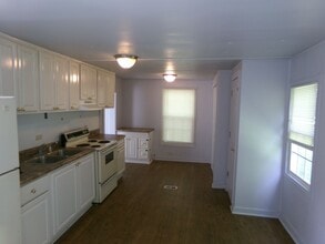 1025 Sherry Dr in Walnut Cove, NC - Building Photo - Building Photo