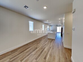 506 Sacred Lotus Pl in Henderson, NV - Building Photo - Building Photo