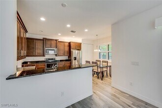 11623 Meadowrun Cir in Ft. Myers, FL - Building Photo - Building Photo