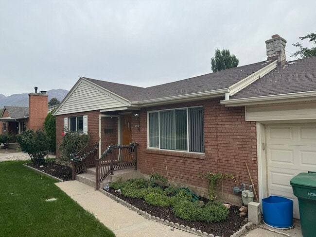 property at 925 S 150 E St