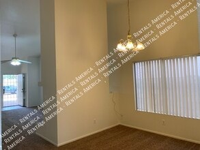 7450 W Eva St in Peoria, AZ - Building Photo - Building Photo