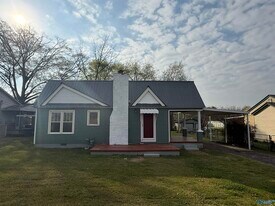 2302 Andrew Jackson Way NE in Huntsville, AL - Building Photo