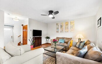 41 S Bremen St in Boston, MA - Building Photo - Building Photo