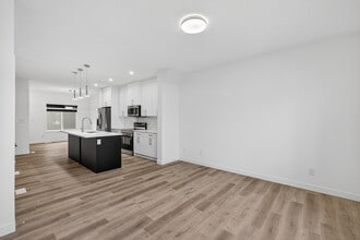 26 Renwyck Pl in Spruce Grove, AB - Building Photo - Building Photo