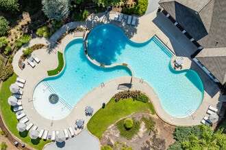 Wesley Kensington Apartments at Stonecrest in Stonecrest, GA - Foto de edificio - Building Photo