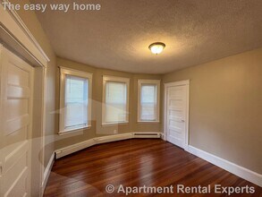 97 Marion St in Somerville, MA - Foto de edificio - Building Photo