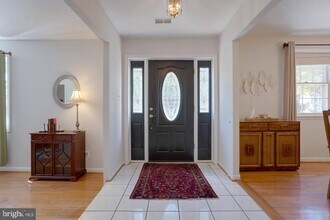 5105 Spring Rock Ct in Fairfax, VA - Building Photo - Building Photo