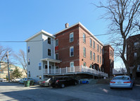 1490 Elm St in Manchester, NH - Building Photo - Building Photo