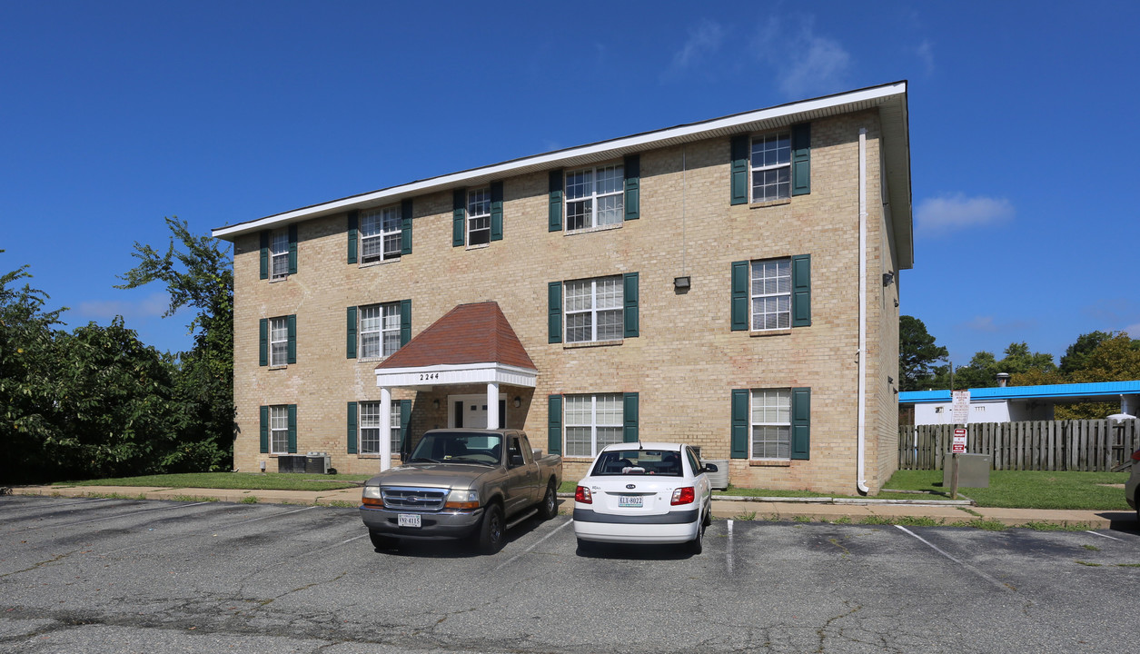 Prosper Apartments in Hampton, VA - Foto de edificio