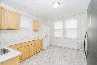 380 St Marks Pl in Staten Island, NY - Building Photo - Building Photo