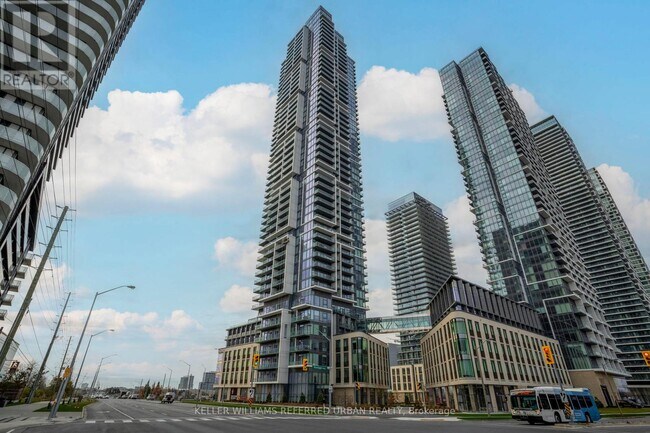7890 Jane St in Vaughan, ON - Building Photo - Building Photo