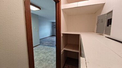 940 Eisenhower Rd in Hiawatha, IA - Building Photo - Building Photo