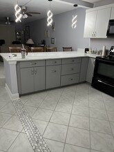 4940 Vincennes St, Unit CORALAIR in Cape Coral, FL - Foto de edificio - Building Photo
