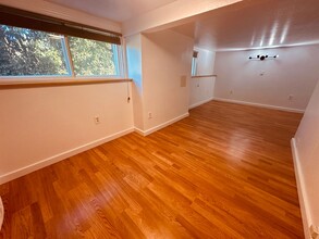 1411 S 99th St in Seattle, WA - Building Photo - Building Photo