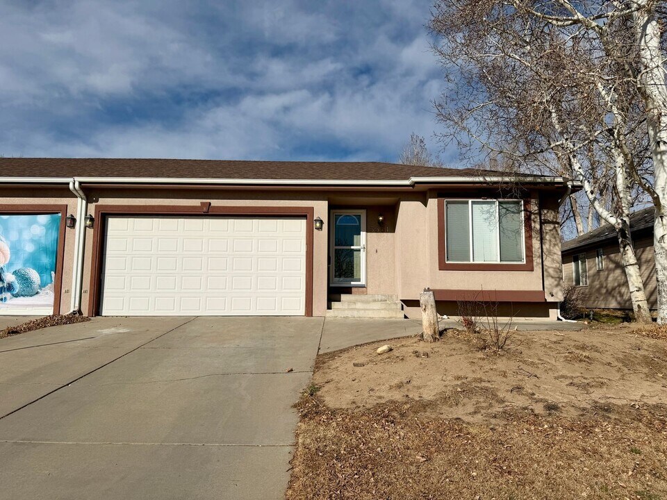 3351 35th St in Greeley, CO - Building Photo