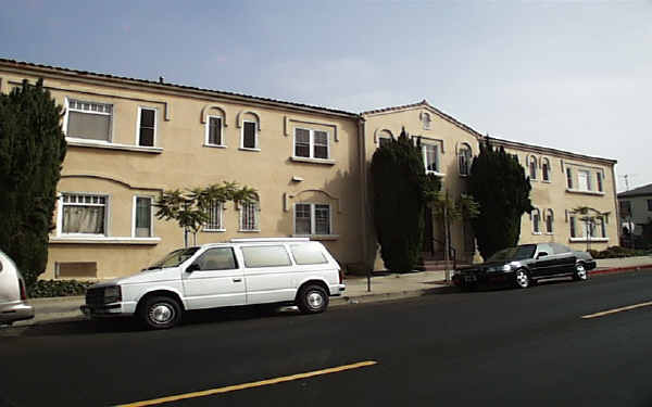 4457 W 2nd St in Los Angeles, CA - Foto de edificio