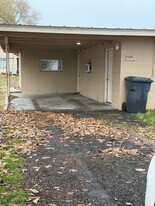 8580 Lybbert Dr NE in Moses Lake, WA - Building Photo