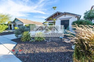 12687 W Lowden Rd in Peoria, AZ - Building Photo